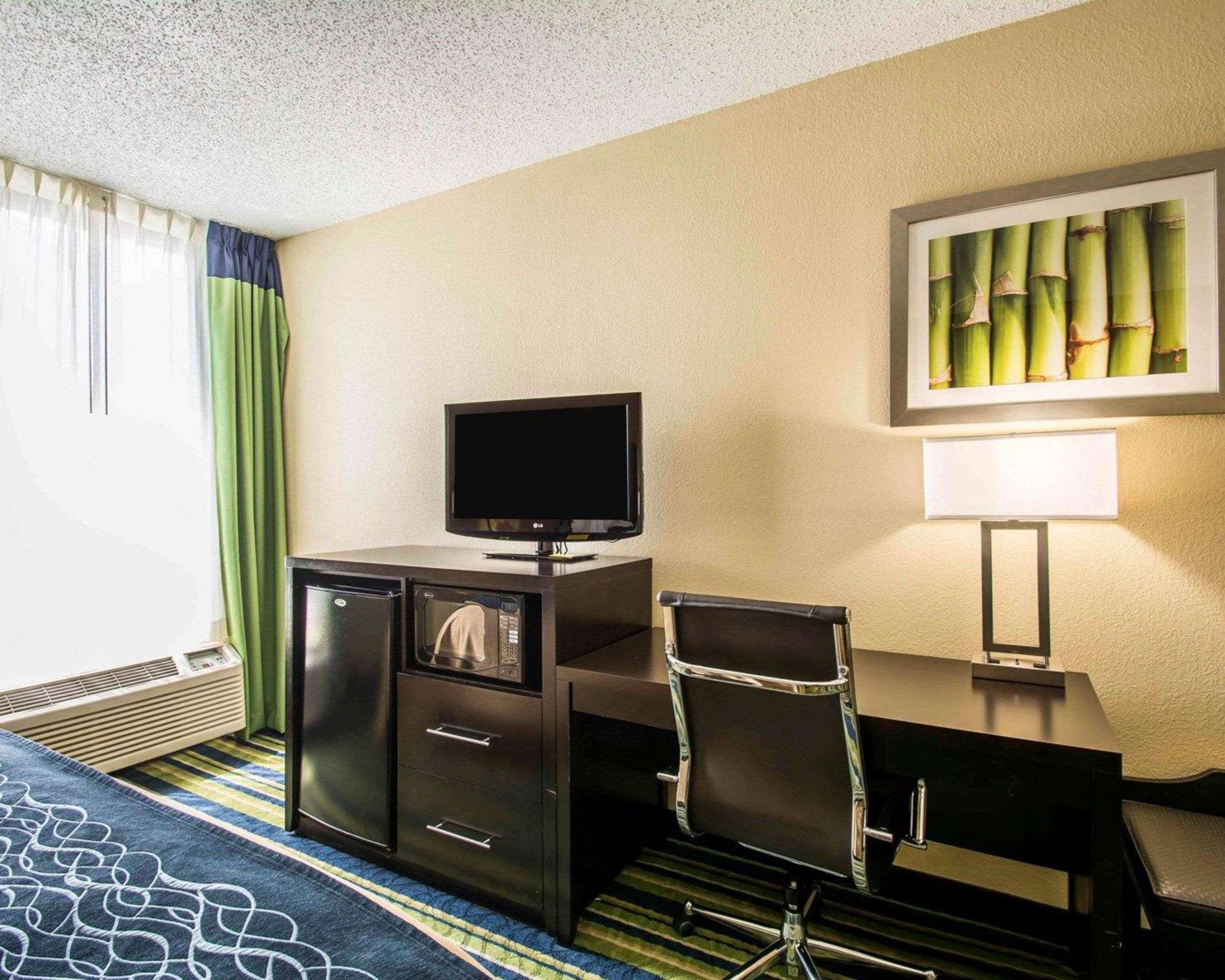 Comfort Inn & Suites Lantana - West Palm Beach South Экстерьер фото