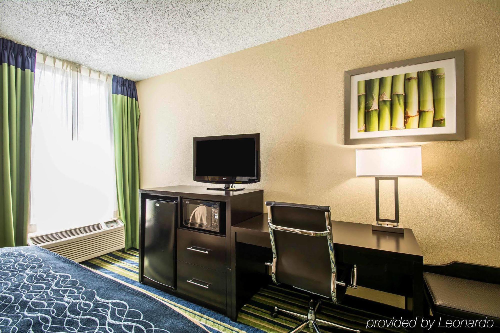 Comfort Inn & Suites Lantana - West Palm Beach South Экстерьер фото
