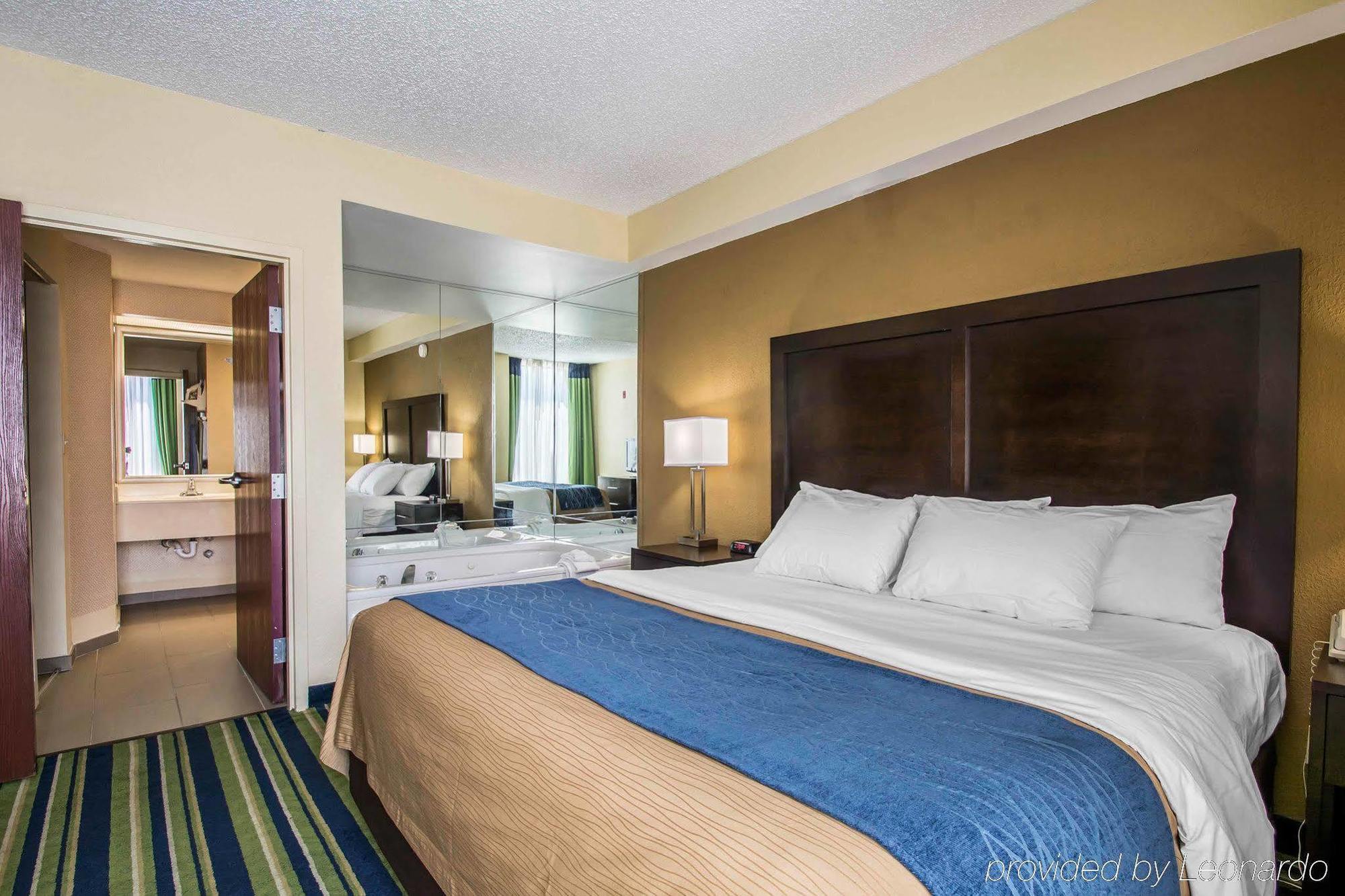 Comfort Inn & Suites Lantana - West Palm Beach South Экстерьер фото
