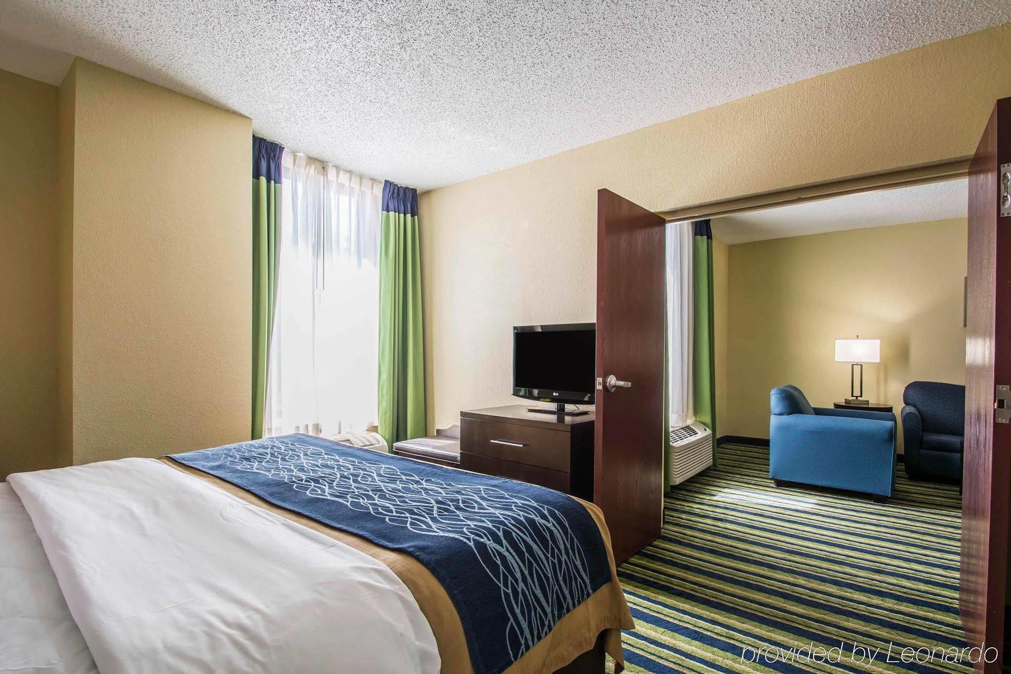 Comfort Inn & Suites Lantana - West Palm Beach South Экстерьер фото