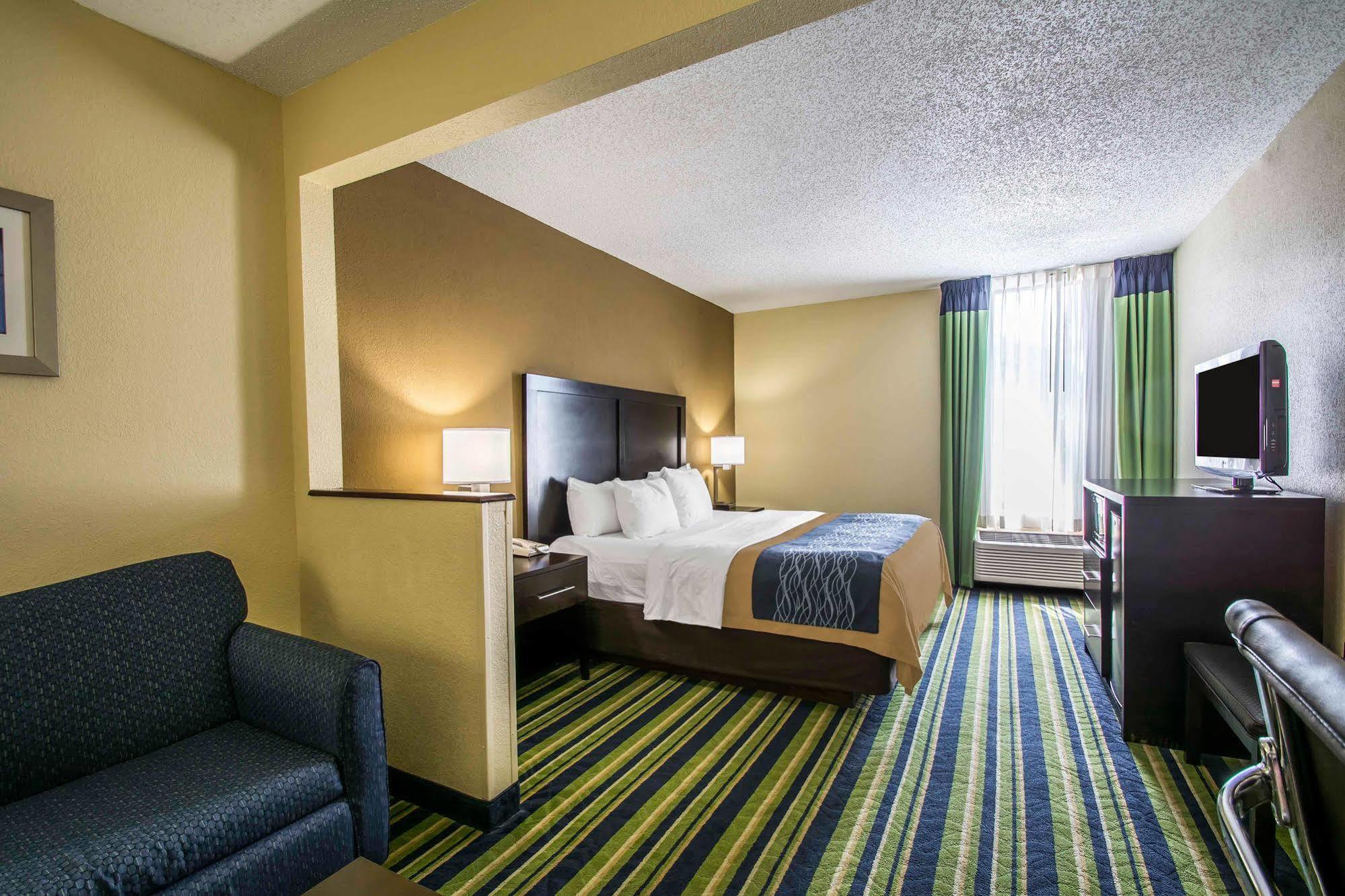Comfort Inn & Suites Lantana - West Palm Beach South Экстерьер фото