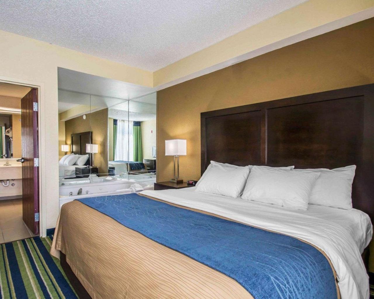Comfort Inn & Suites Lantana - West Palm Beach South Экстерьер фото